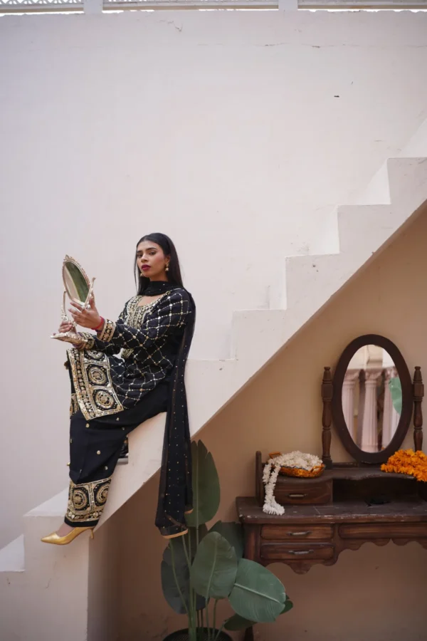 Dhanak DK-007