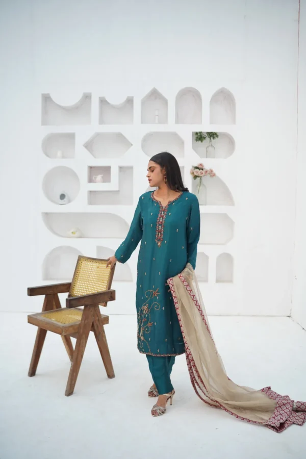 Dhanak DK-002