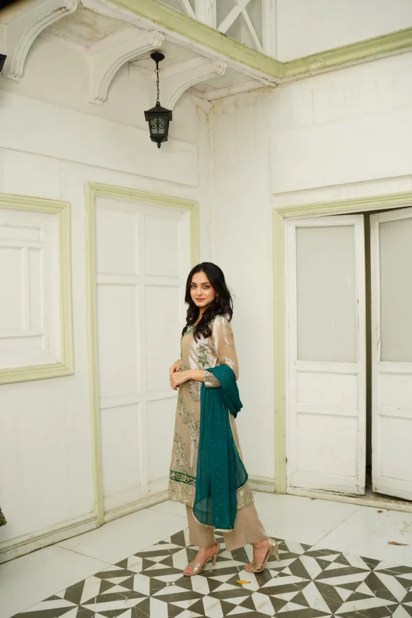 Ujala UJ-005